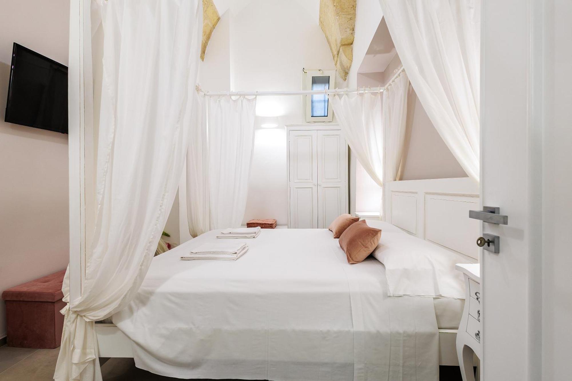 Goodstay Corte Regina Suite Lecce Exterior foto